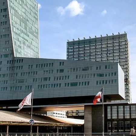 Superbe Appart. 2 En Plein Centre ! ליל