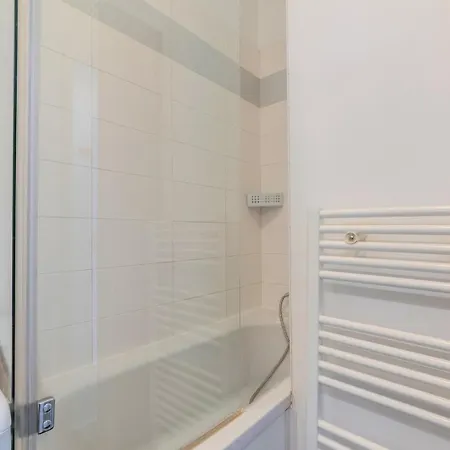 Superbe Appart. 2 En Plein Centre ! * ליל