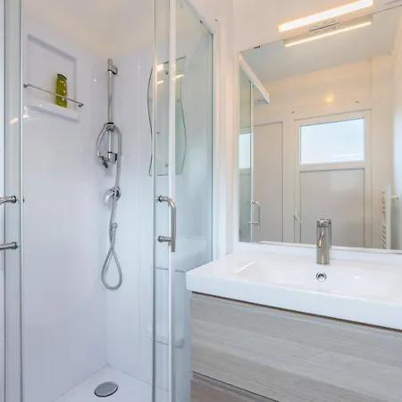 Superbe Appart. 2 En Plein Centre ! דירה ליל